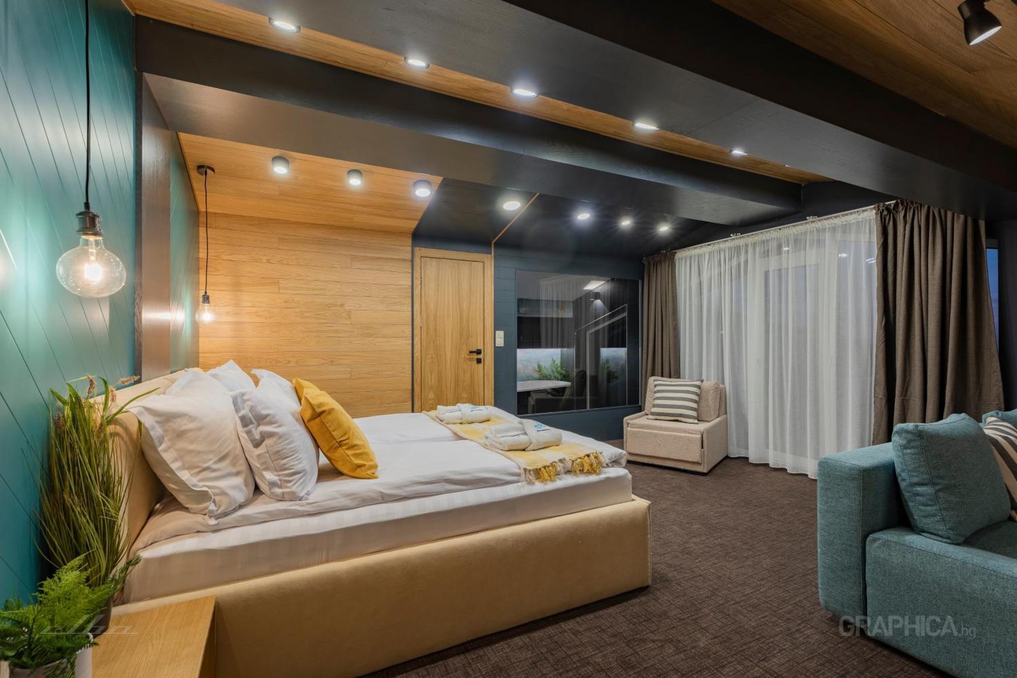 103 View Park Hotel بانيشيست المظهر الخارجي الصورة